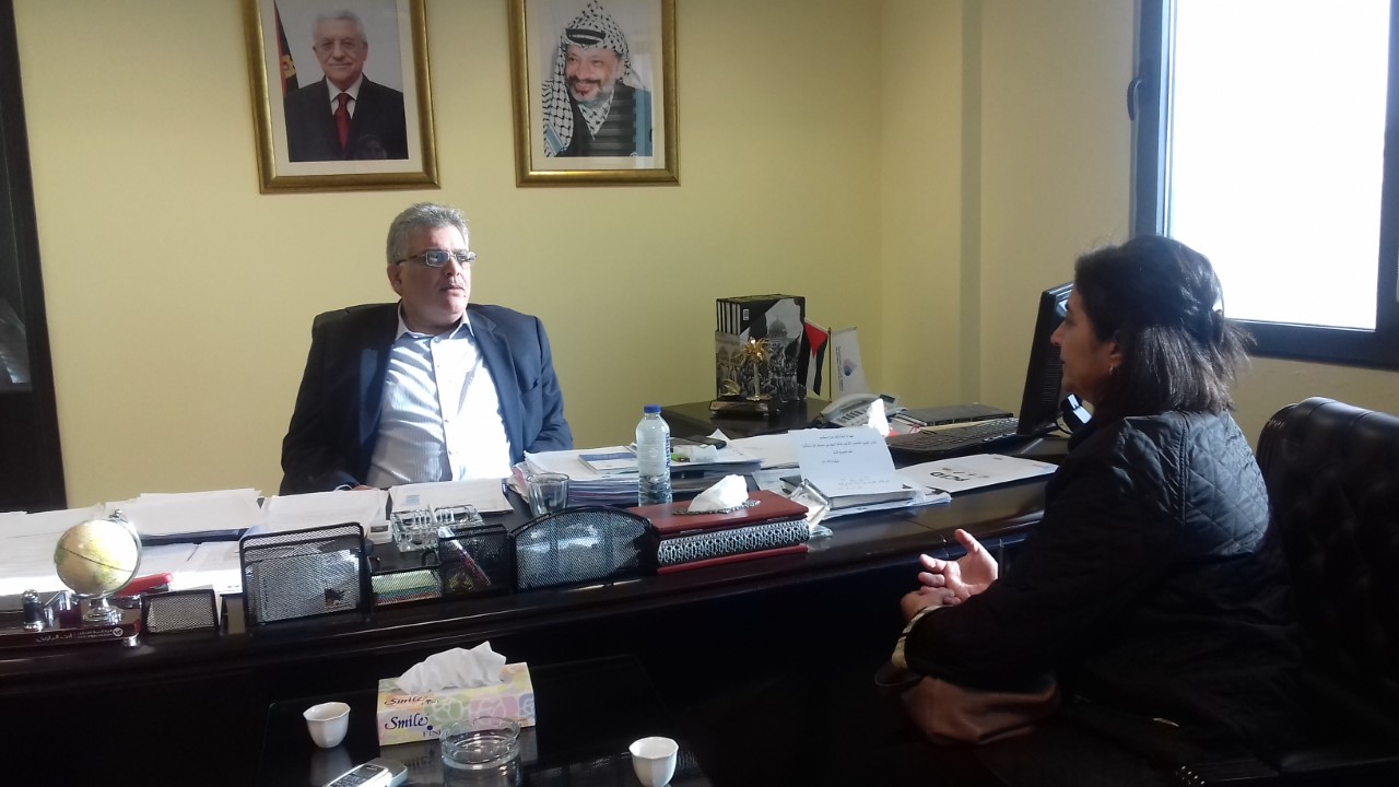 غنيم: مد خطوط مياه لأربع بيوت في بيت لحم تواجه مستوطنة "غوش عتصيون" انجاز تاريخي
